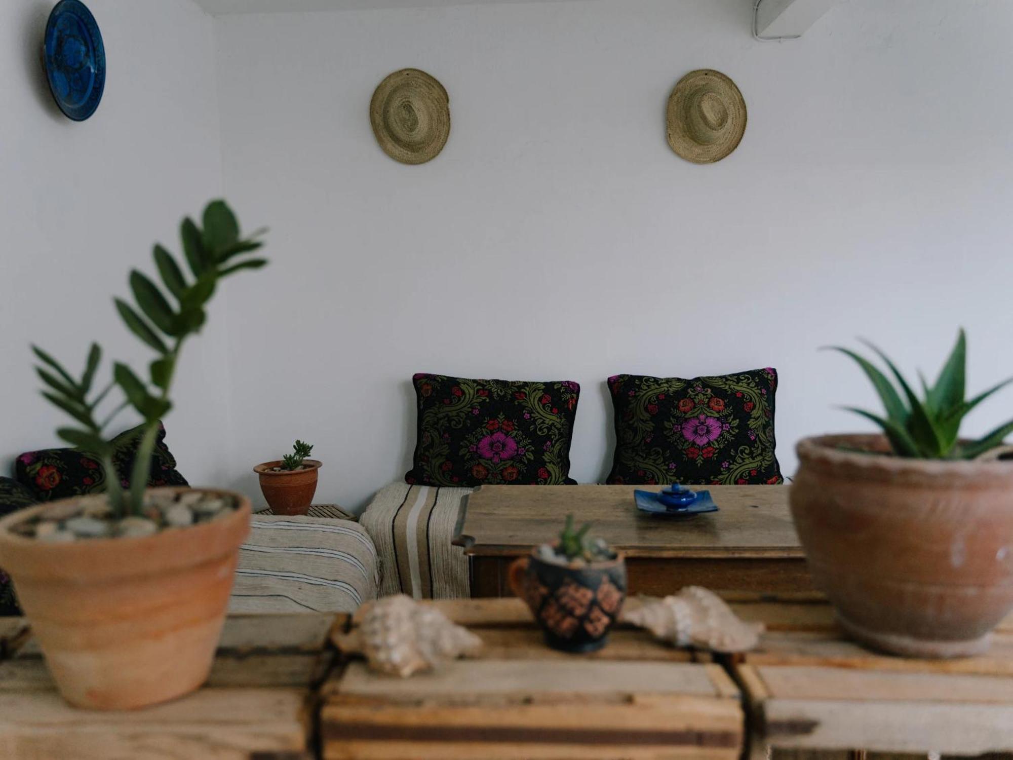 Line Up Surf Morocco Bed & Breakfast Tamraght Exterior photo
